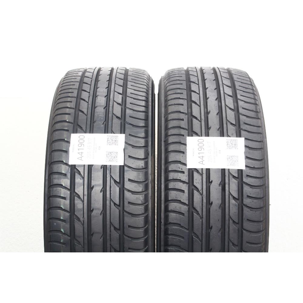 205 45 R17 84W YOKOHAMA DECIBEL E70 