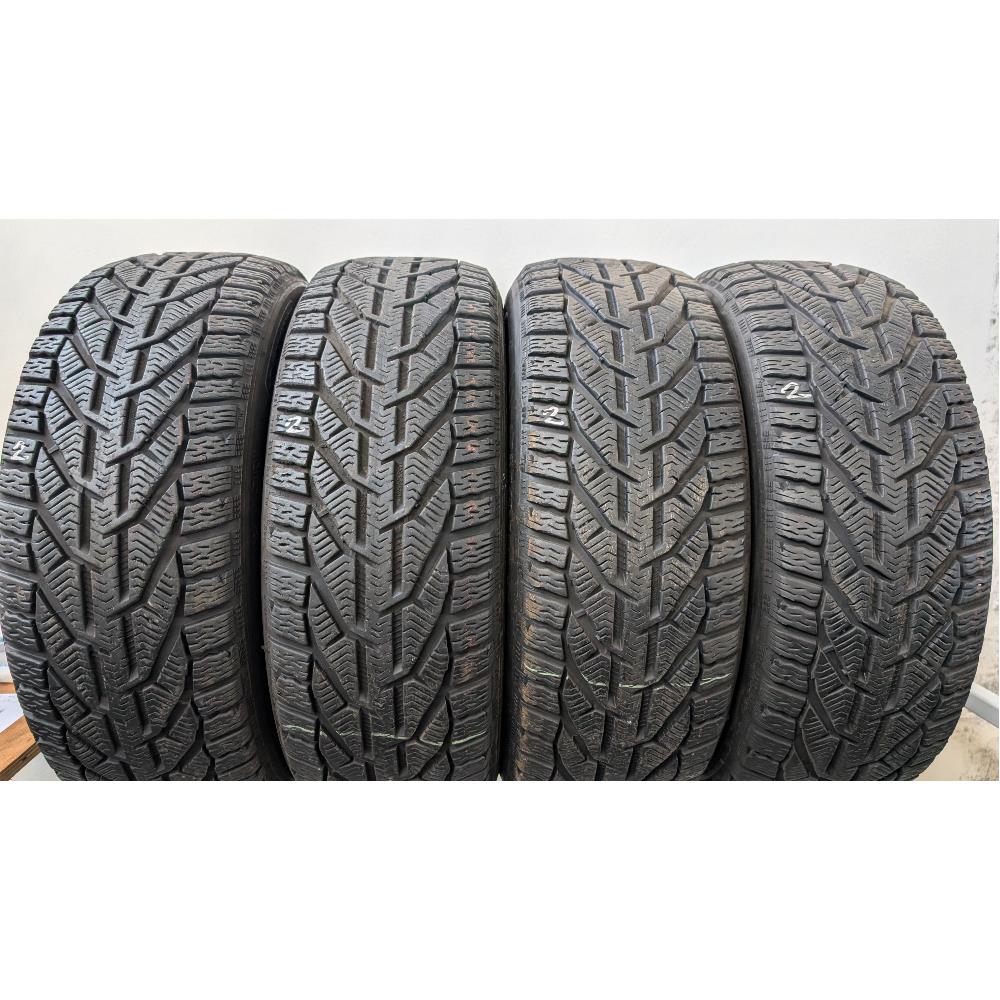 205 55 17 95V XL KORMORAN SNOW