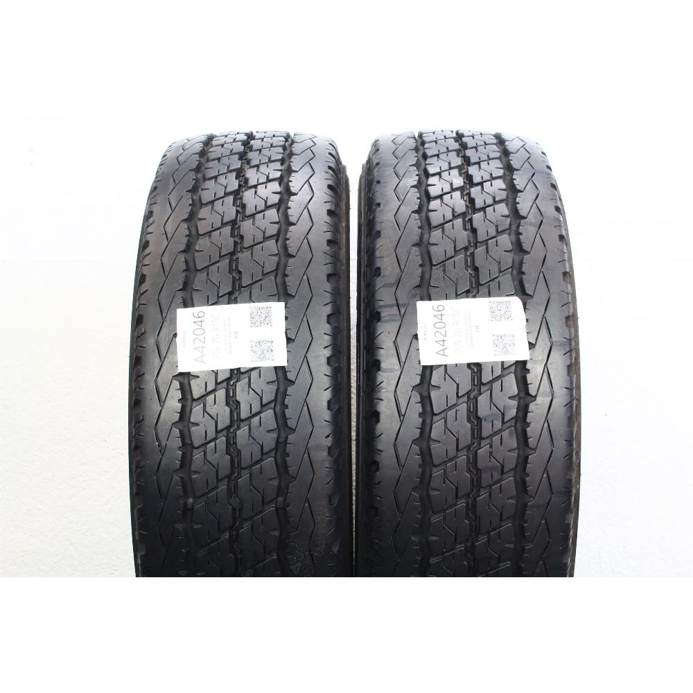 215 70 R15C 109/107S BRIDGESTONE DURAVIS