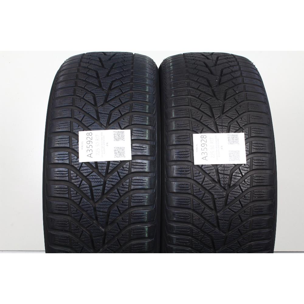 225 50 R17 94H M+S YOKOHAMA BLUEARTH WINTER V905