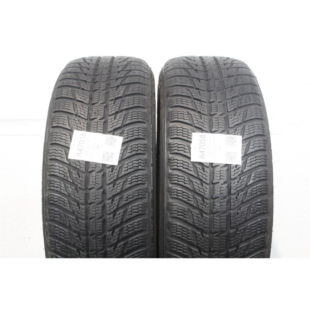 235 65 R17 108H XL M+S NOKIAN WR SUV 3