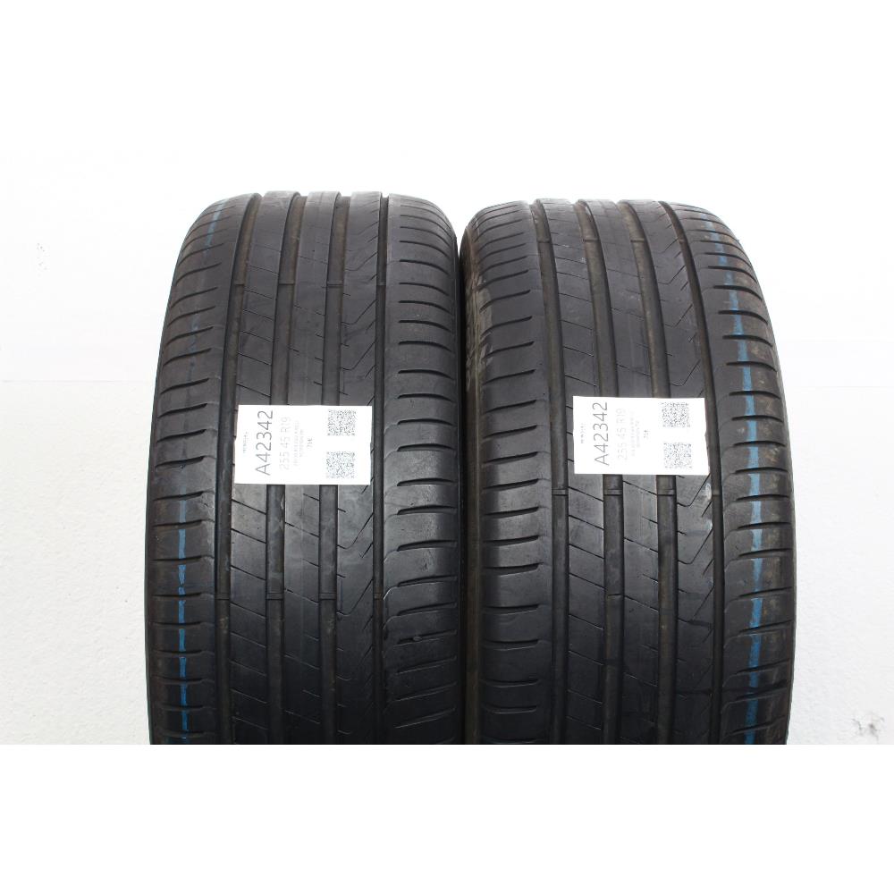 255 45 R19 100V PIRELLI SCORPION TM